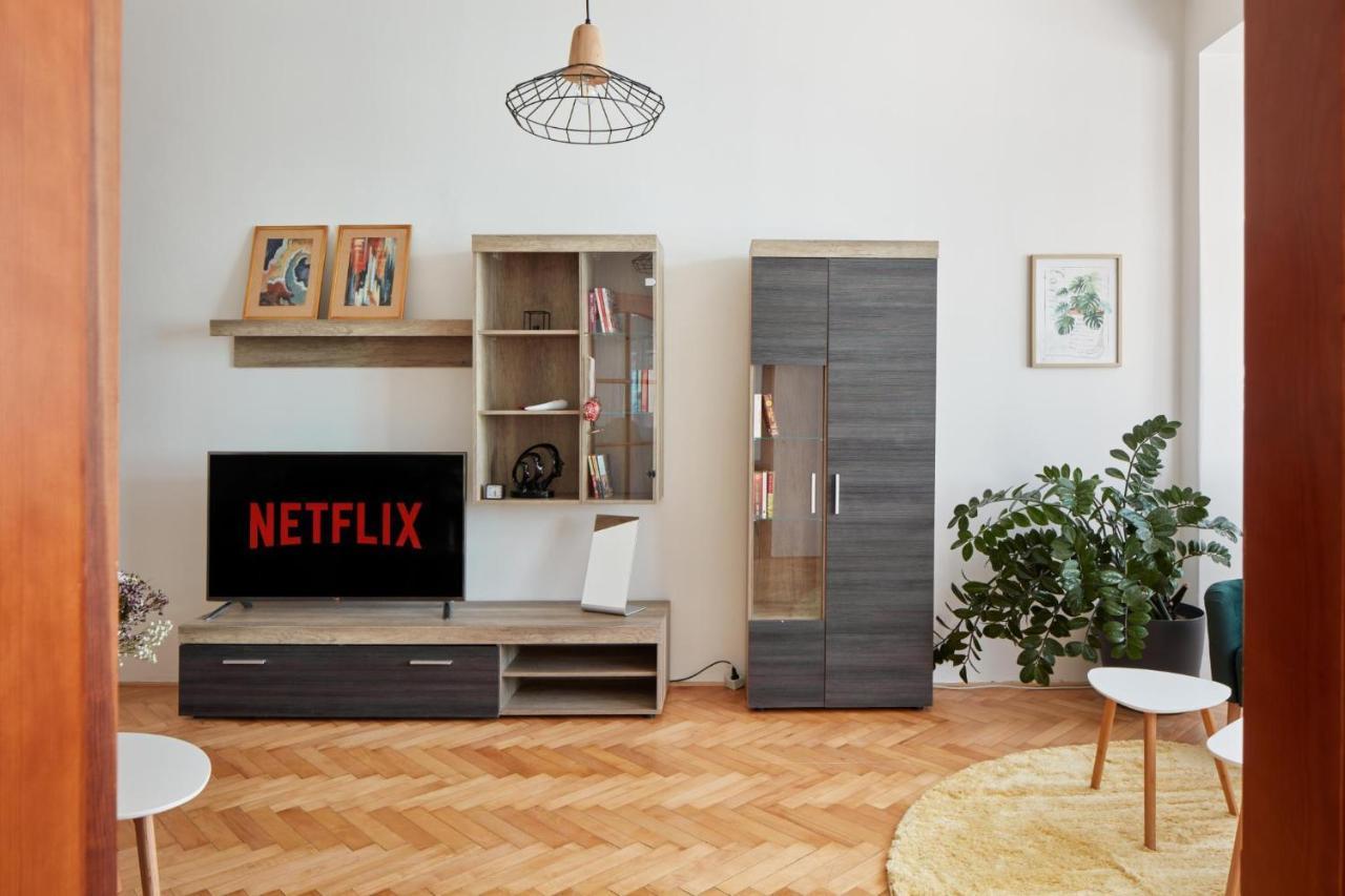 Prague Days - Spacious 3Bdr Apartment - Trendy Neighbourhood Exterior foto